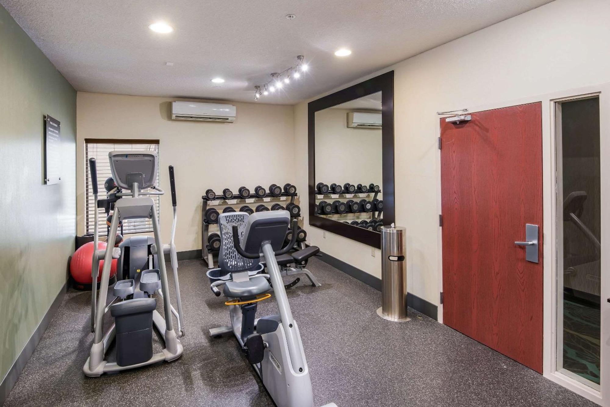 Quality Inn & Suites Quincy - Downtown Luaran gambar