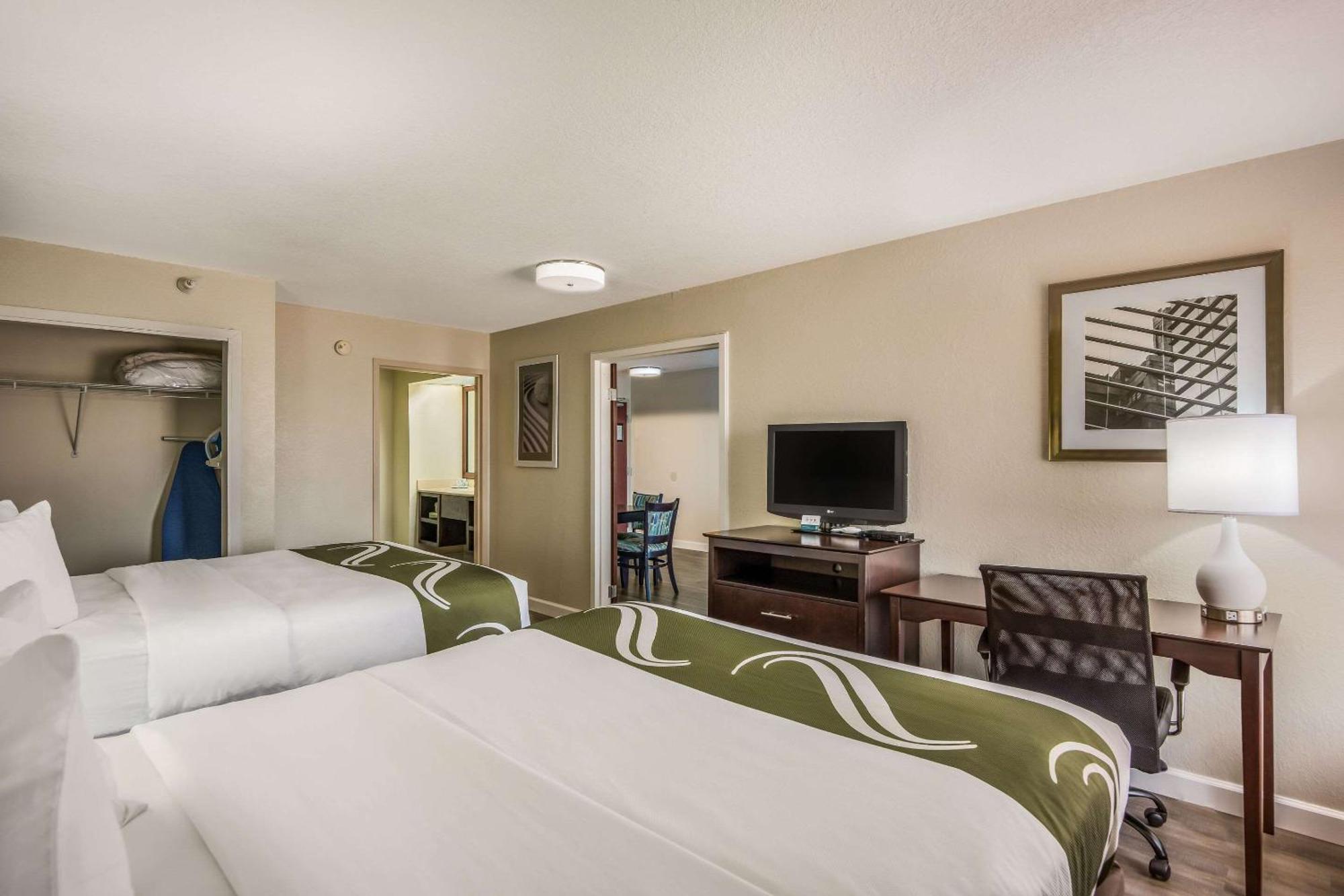 Quality Inn & Suites Quincy - Downtown Luaran gambar