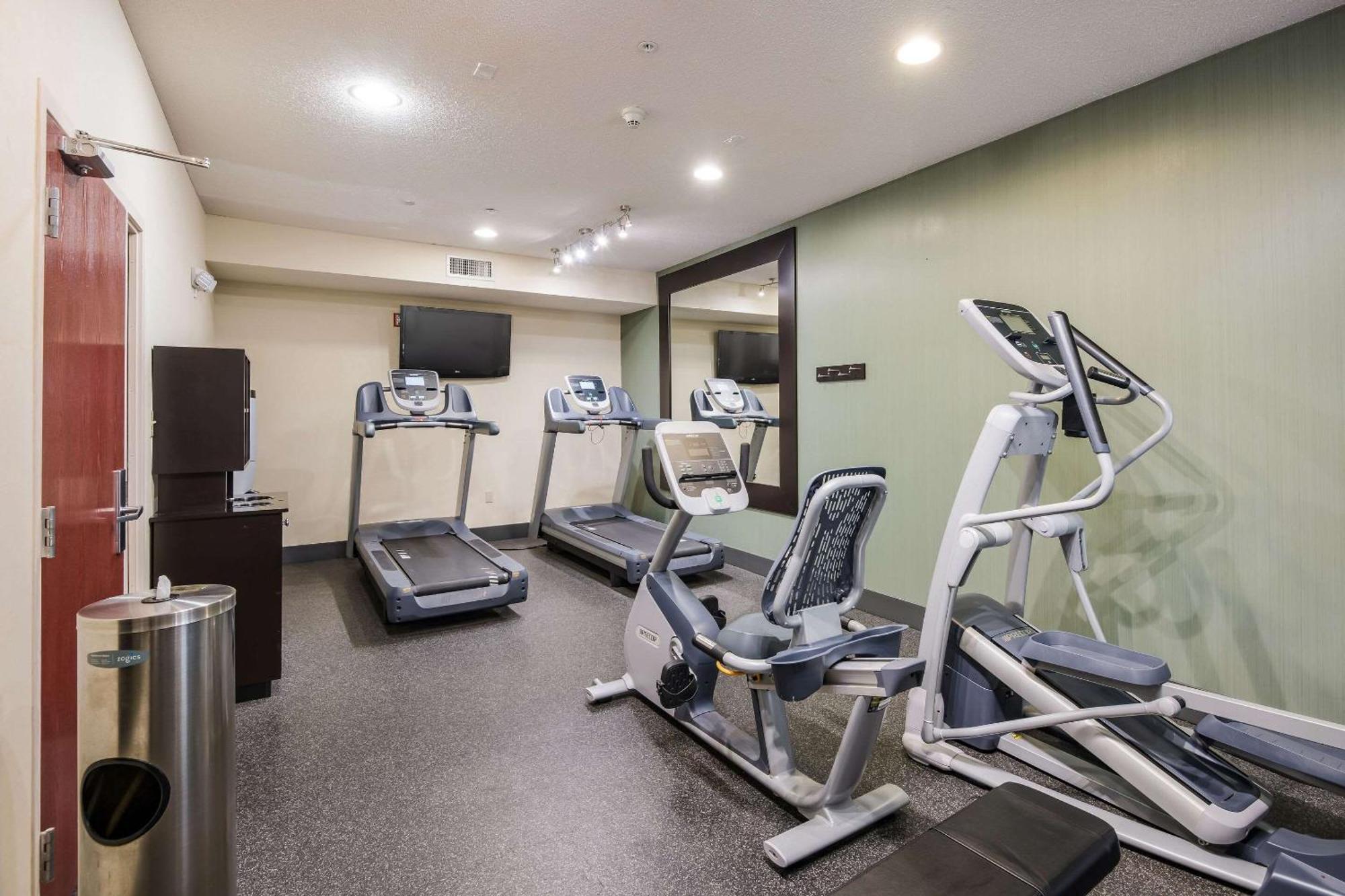 Quality Inn & Suites Quincy - Downtown Luaran gambar